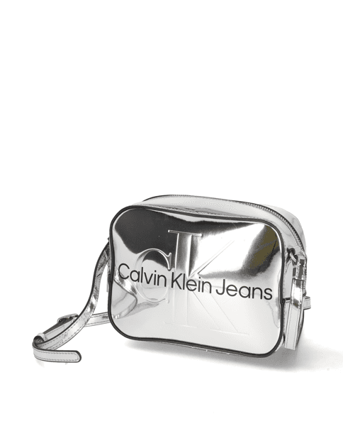Kabelka přes rameno Calvin Klein Jeans Sculpted Camera BAG18 Silver