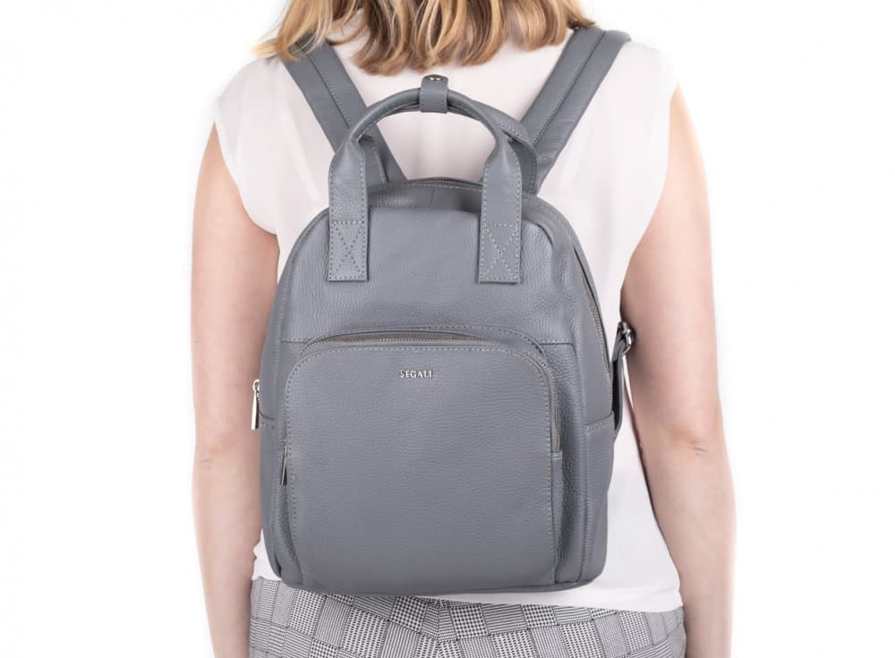 Dámský kožený batůžek SEGALI SG-9026 šedý 2