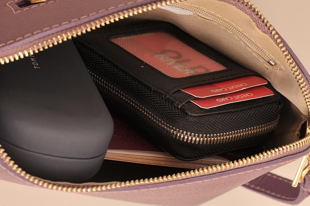 MaxFly dámská kožená kabelka crossbody 5232 fialová 6