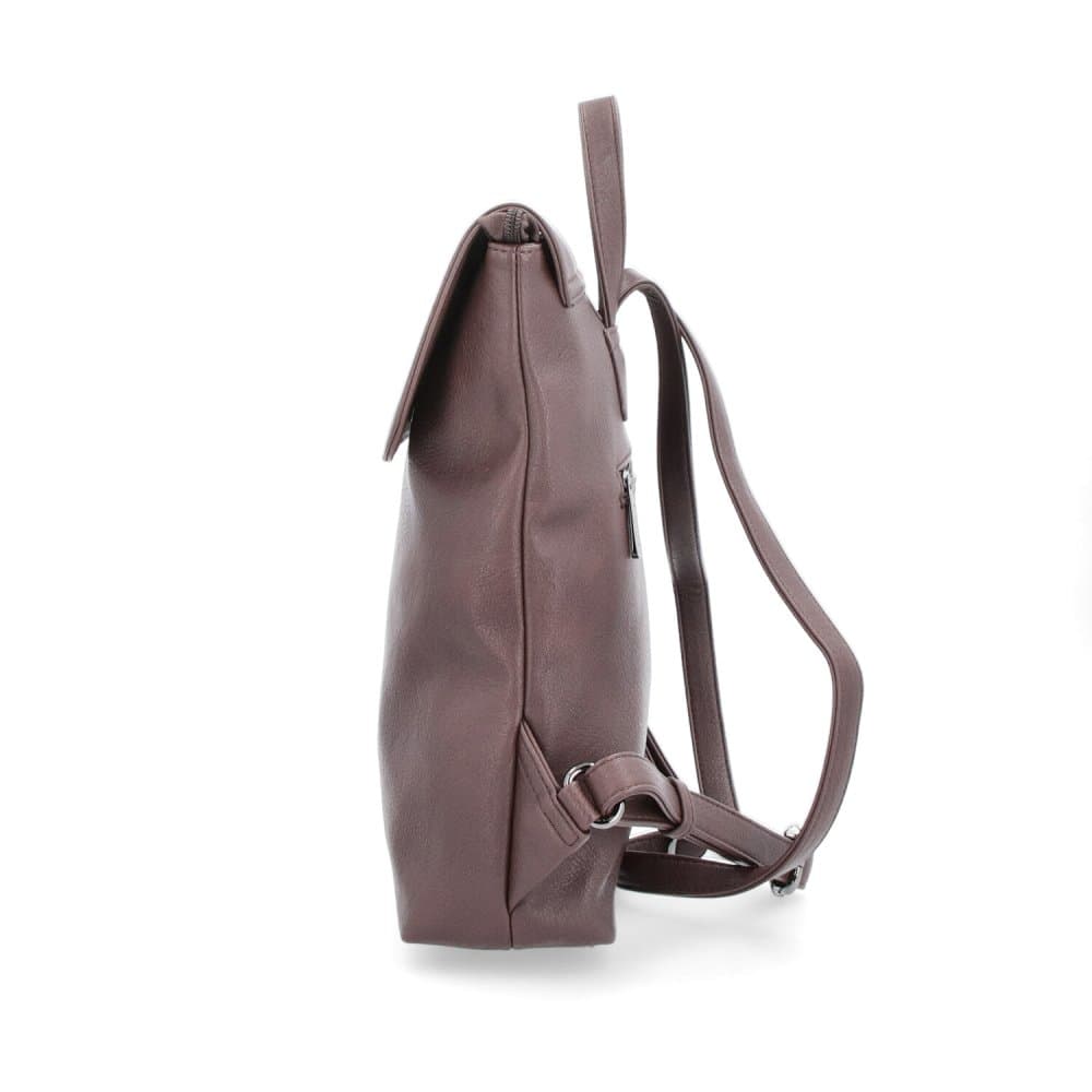 Tangerin 8009 hnědý – elegantní batoh s klopou v koženém vzhledu 4