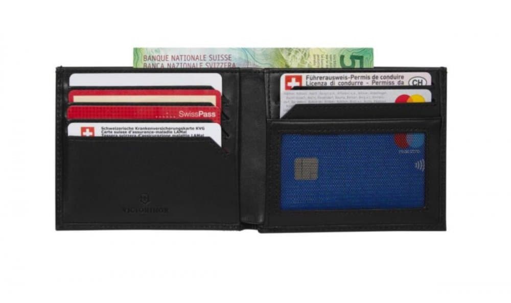 Kožená peněženka Victorinox Altius Alox Bi-Fold 611570 bez přihrádky na drobné 2