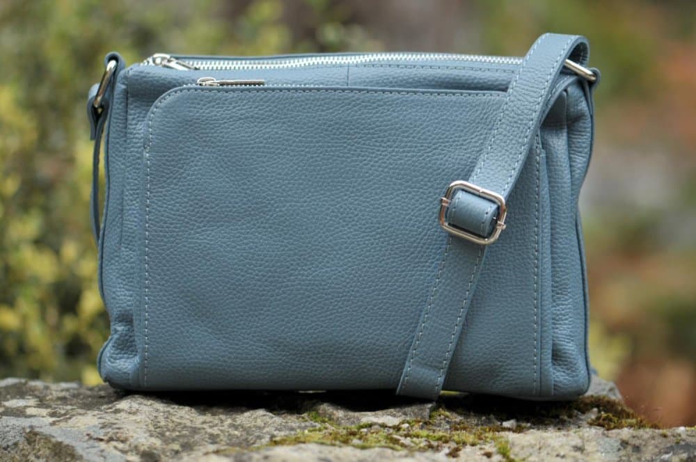 Kožená crossbody kabelka SARA BAGS 5542 ocean - světle modrá 2