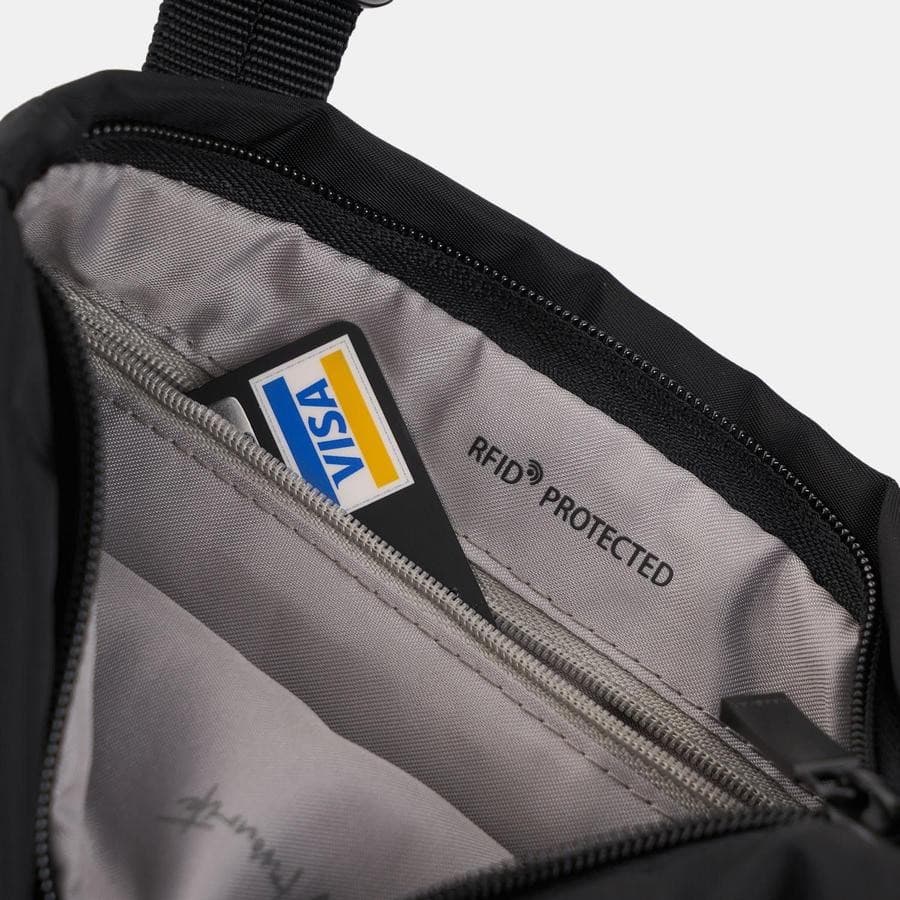 Hedgren Inner City Leonce kabelka s RFID black 5