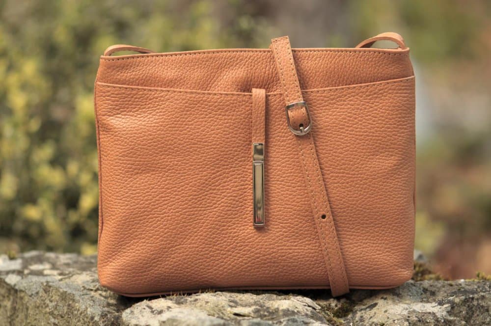 MaxFly kožená kabelka 5085 hnědá camel 3