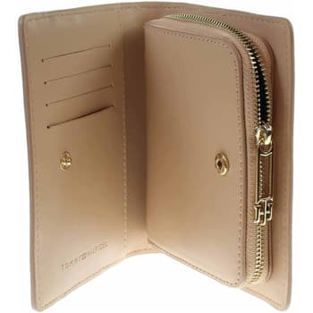 Tommy Hilfiger dámská peněženka AW0AW11616 ABR sandrift 4