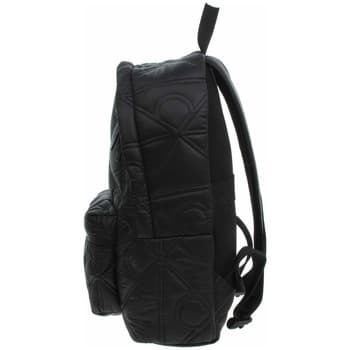 Calvin Klein Jeans dámský batoh LV04D3141G UB1 Black 3