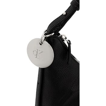 Kabelka přes rameno Calvin Klein Jeans Engraved HW Medium Shoulder BAG LV04F3555G 4