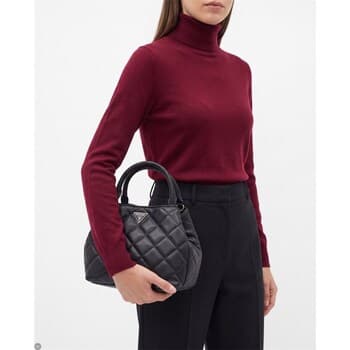 Kabelka Guess HWQG2456710BLACK 2
