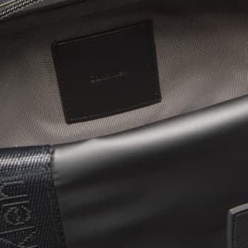 Pánská toaletní taška Calvin Klein Jeans Lv04d1293g Rubberized Dopp Kit, černá 3