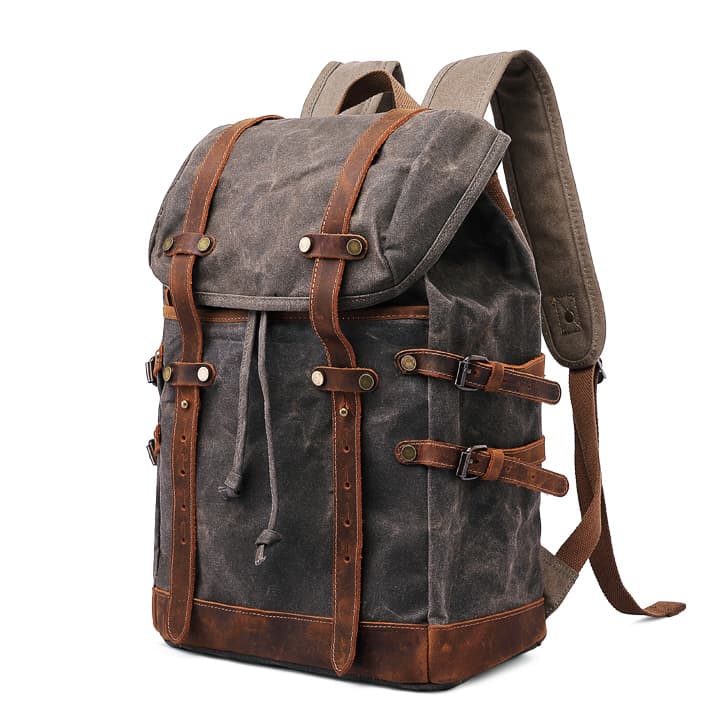 VALMIO Batoh outdoorový Skaut 2.0 - tmavě zelený Zelená Objem 23 L 2