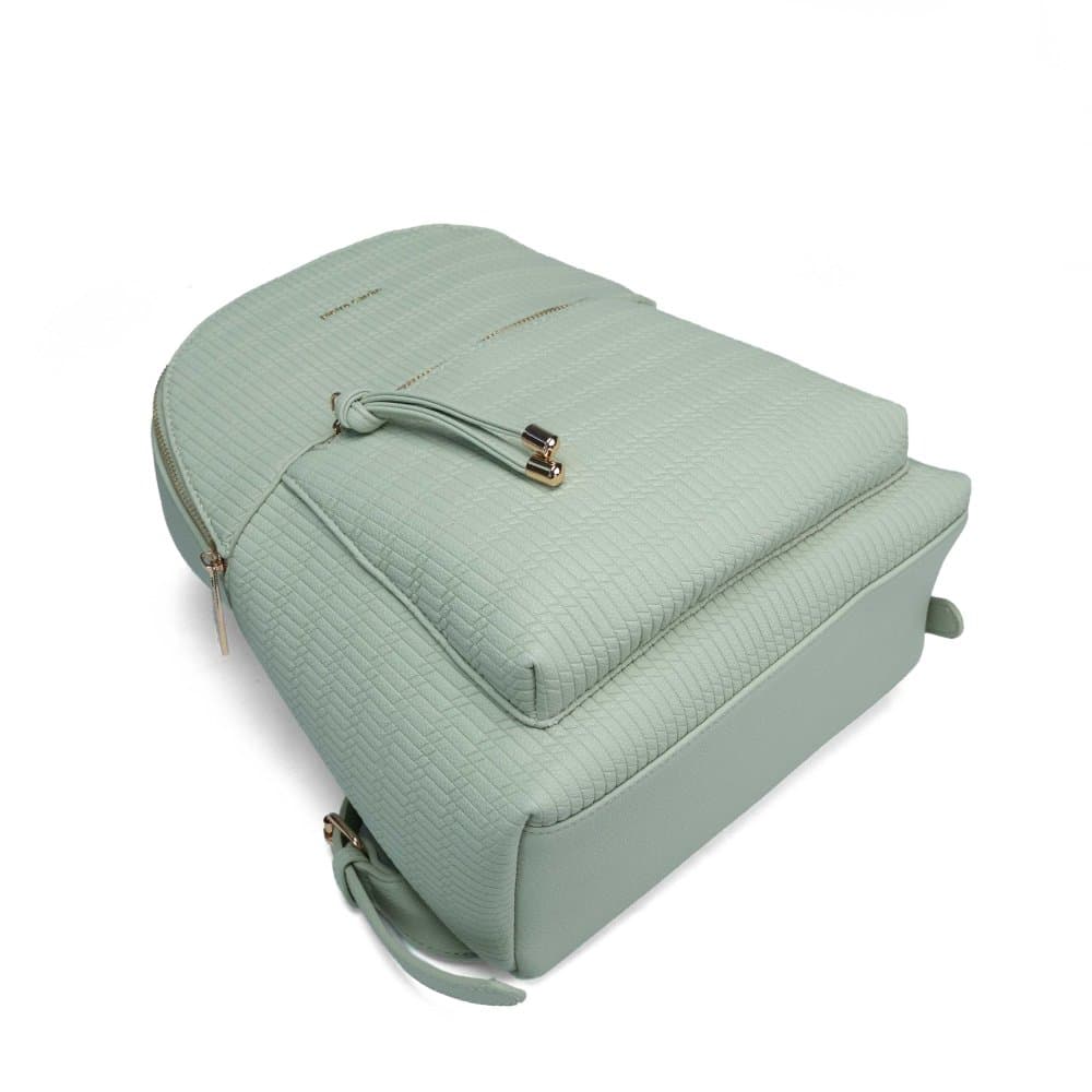 Pierre Cardin Dámský batoh 25185 světle zelený Objem 9 L 3