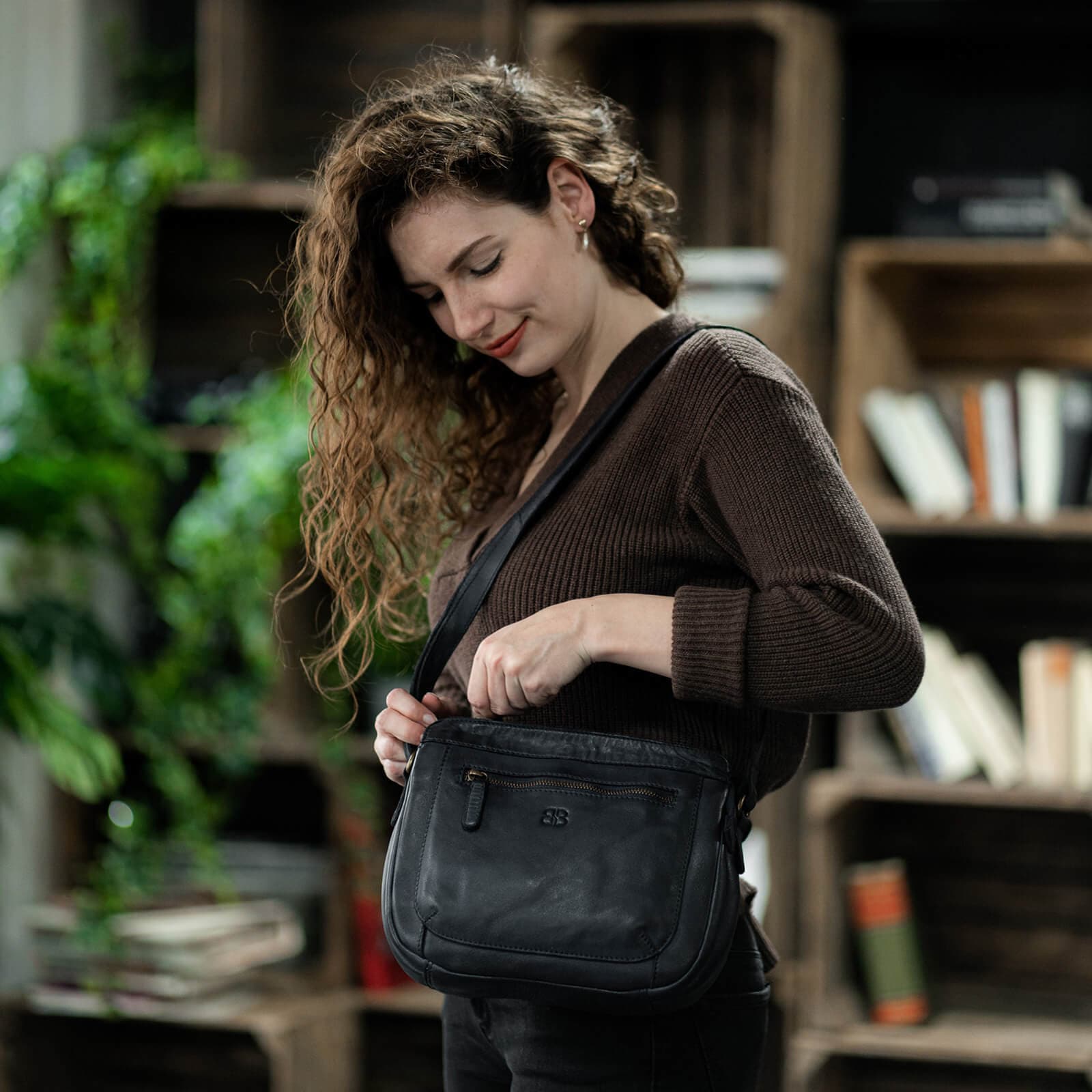 Kožená crossbody kabelka Bellicci Silene, modrá 6