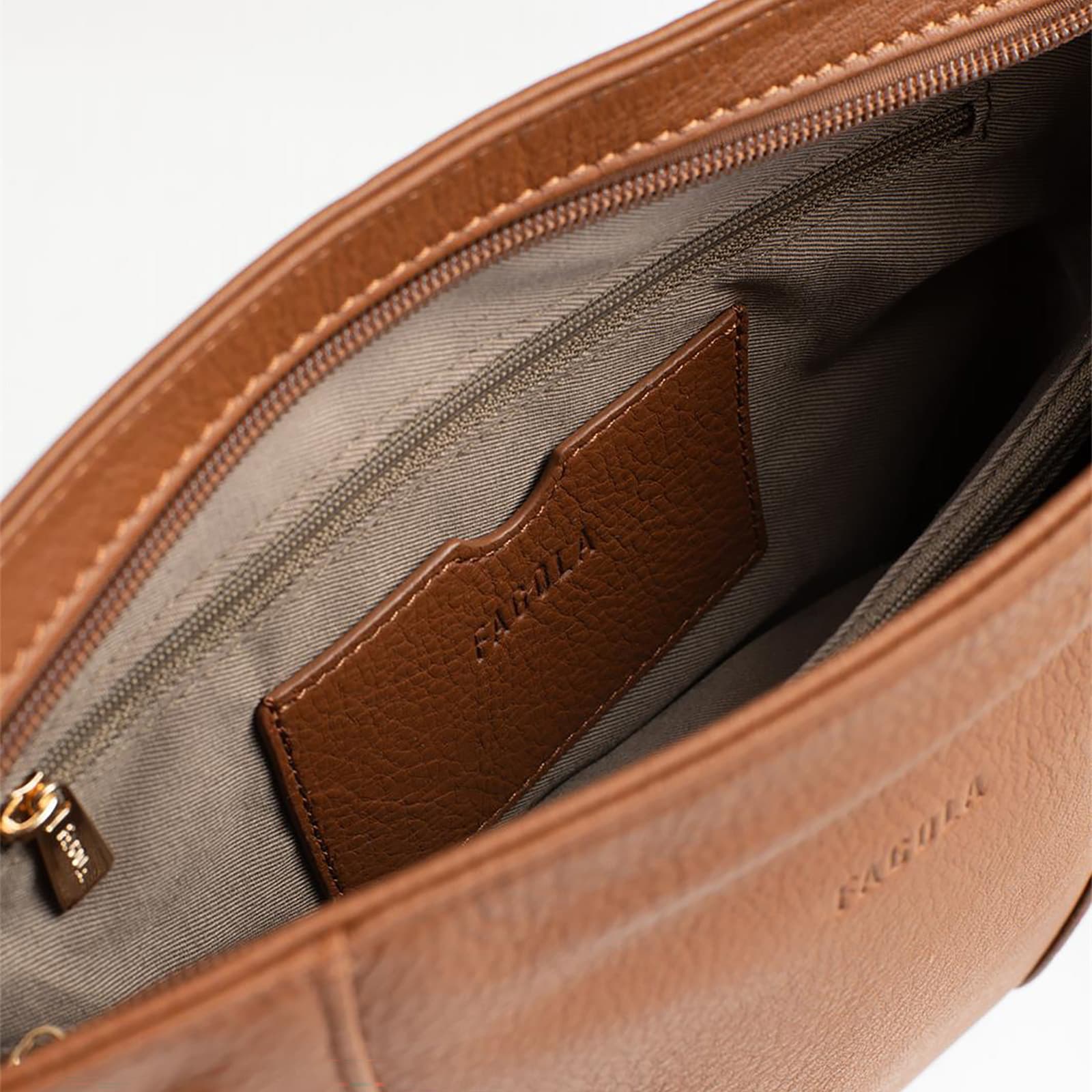 Kožená crossbody kabelka Fagola Lilea, hnědá 5