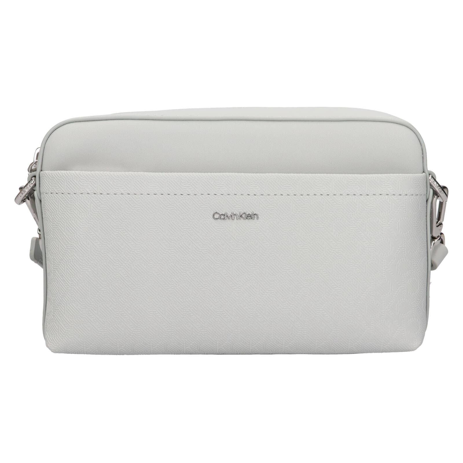 Crossbody kabelka Calvin Klein Suvi, šedá