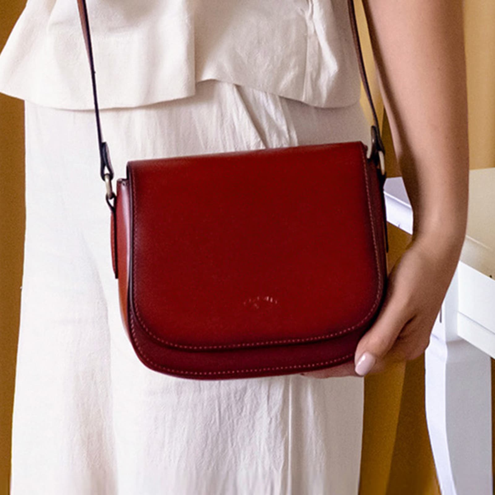Kožená crossbody kabelka Katana Niola, červená