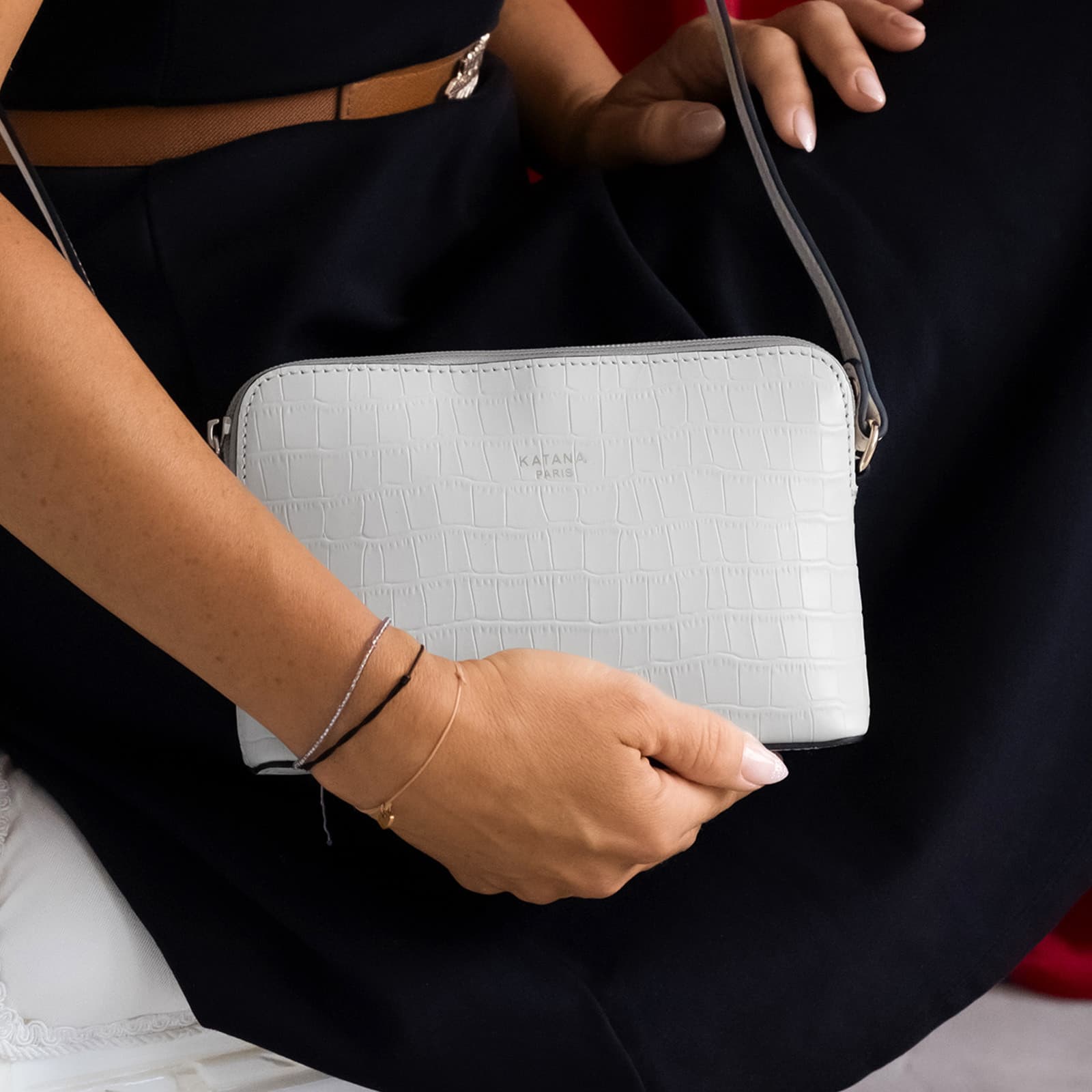 Kožená crossbody kabelka Katana Sini, krémová
