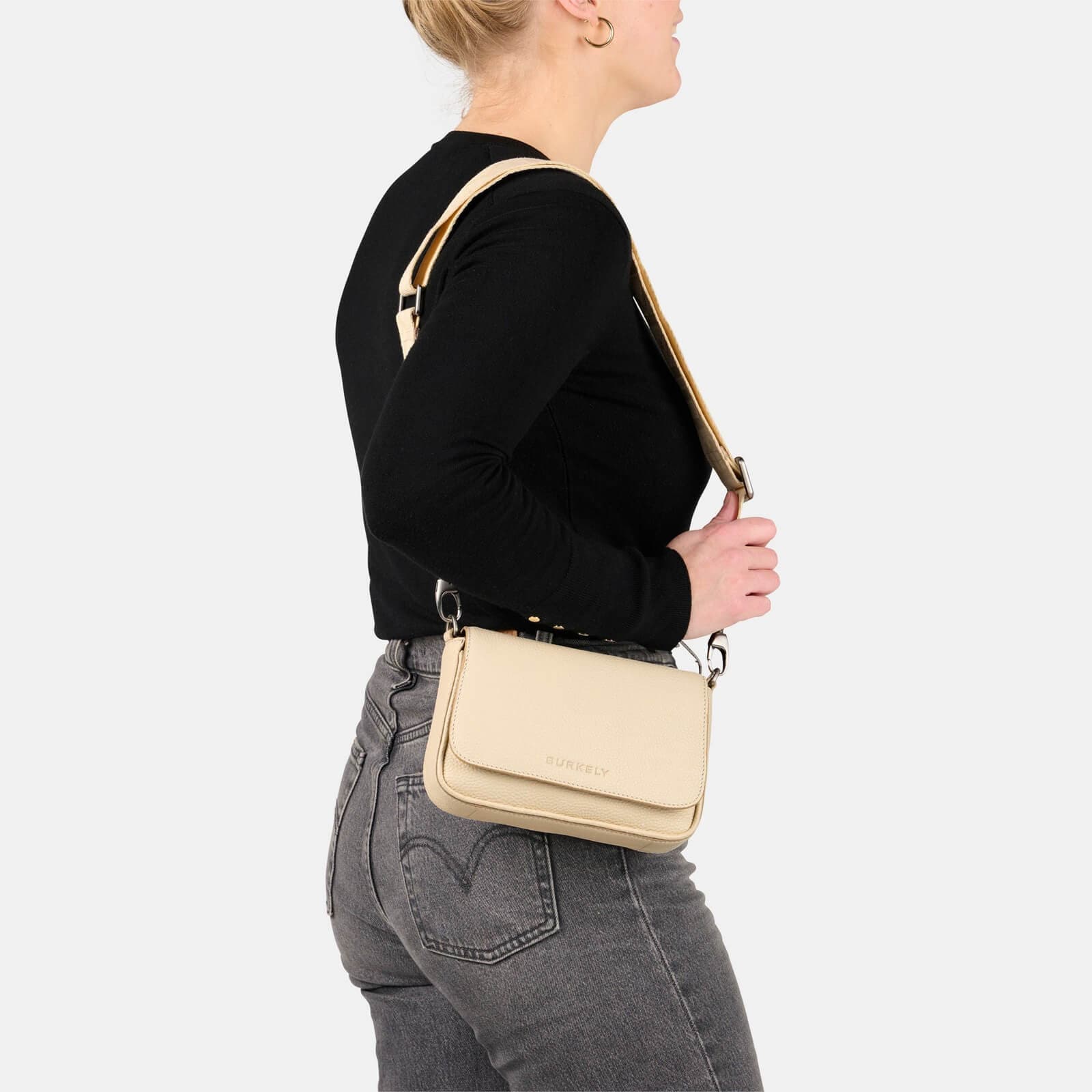 Crossbody kožená kabelka Burkely Ava, krémová 5