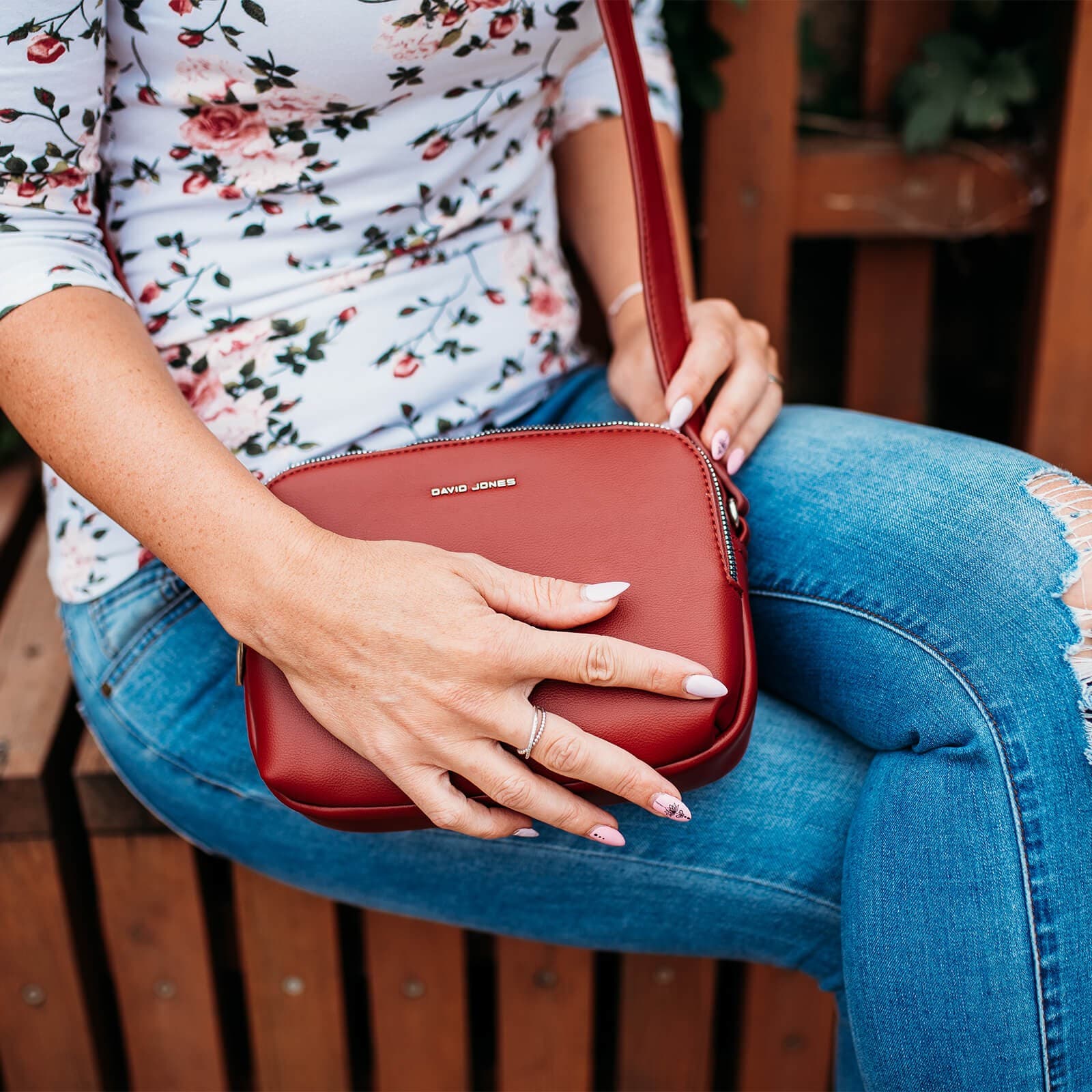 Crossbody kabelka David Jones Arabesa, hnědá 6