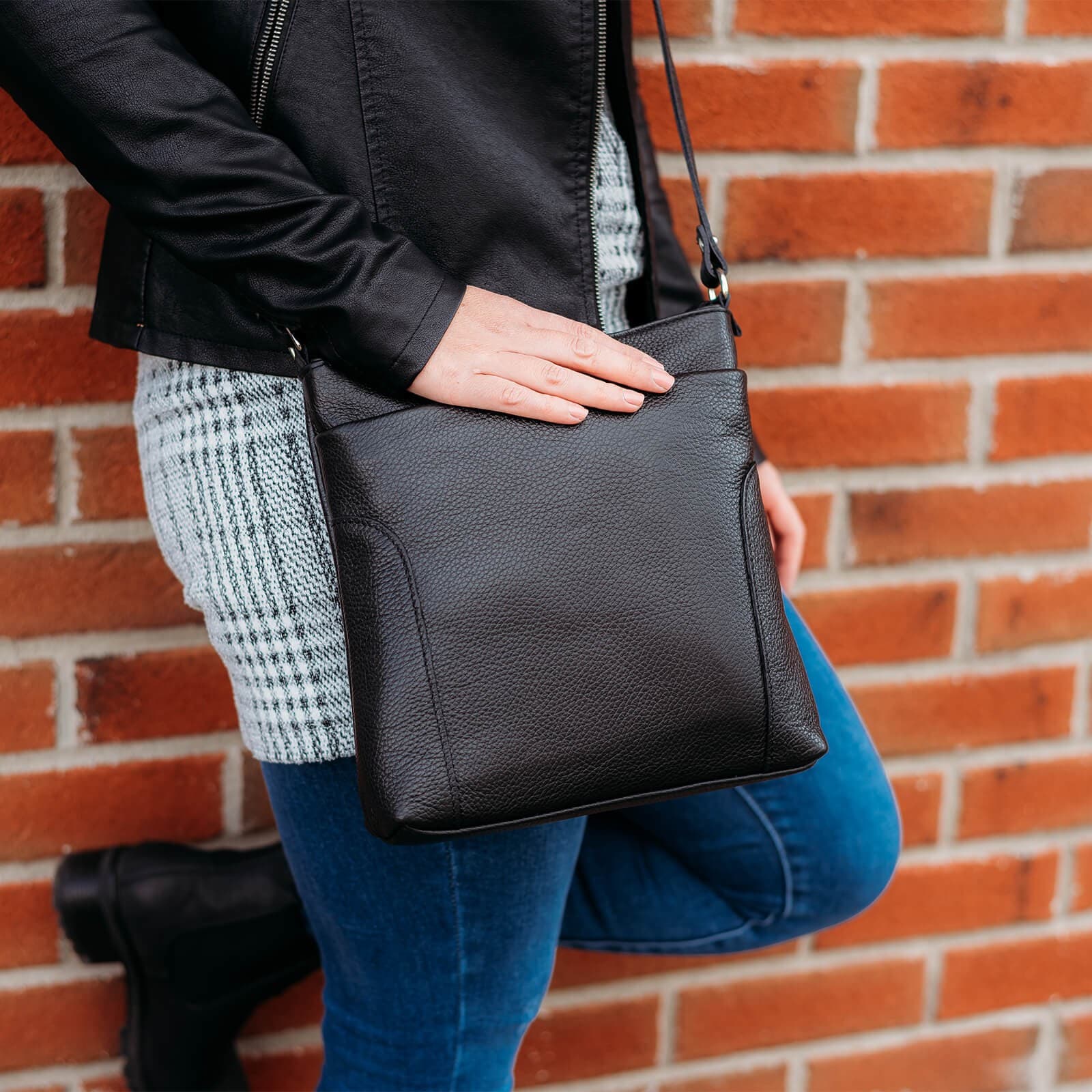 Kožená crossbody kabelka Italia Emma, černá 6