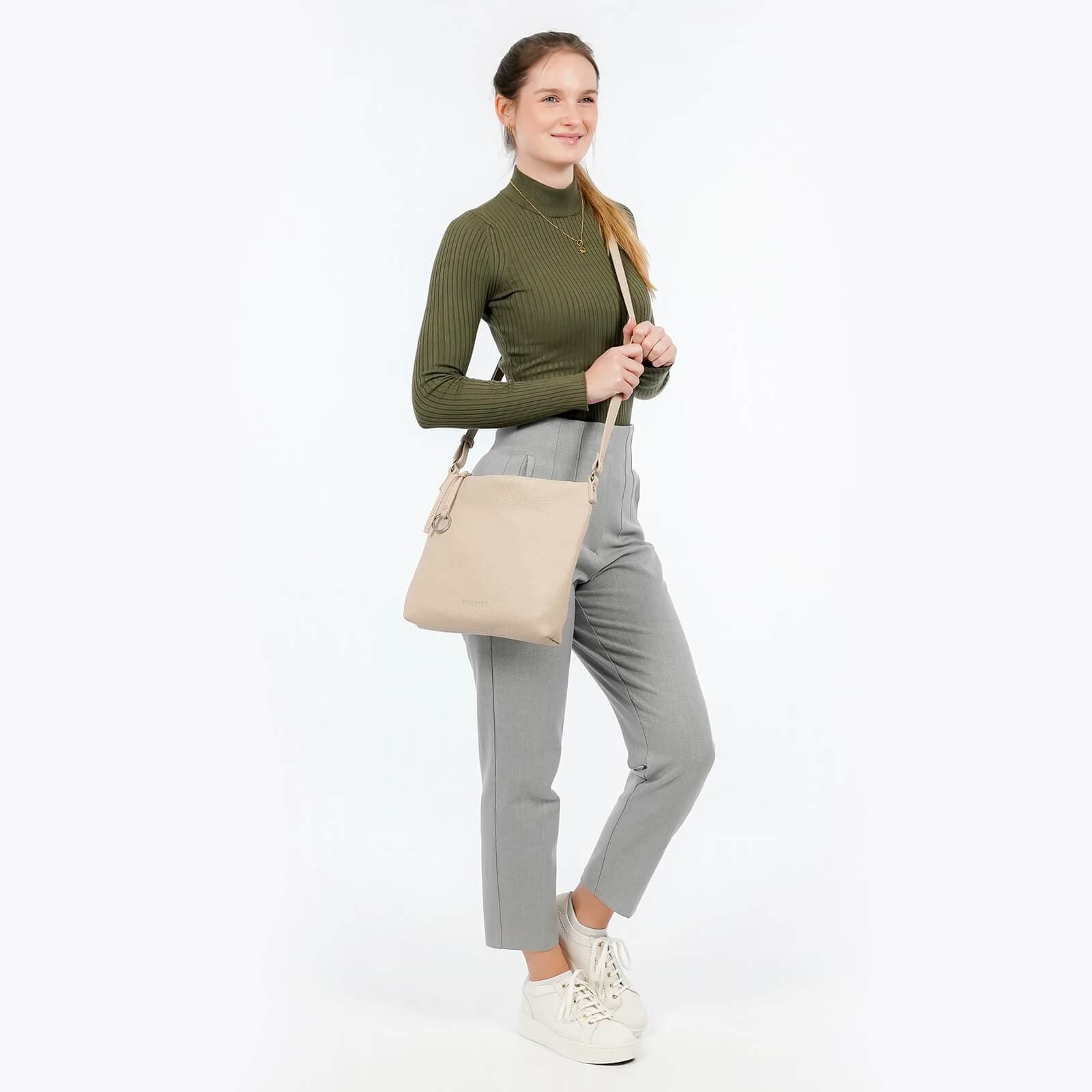 Crossbody Suri Frey Kasia, béžová 5