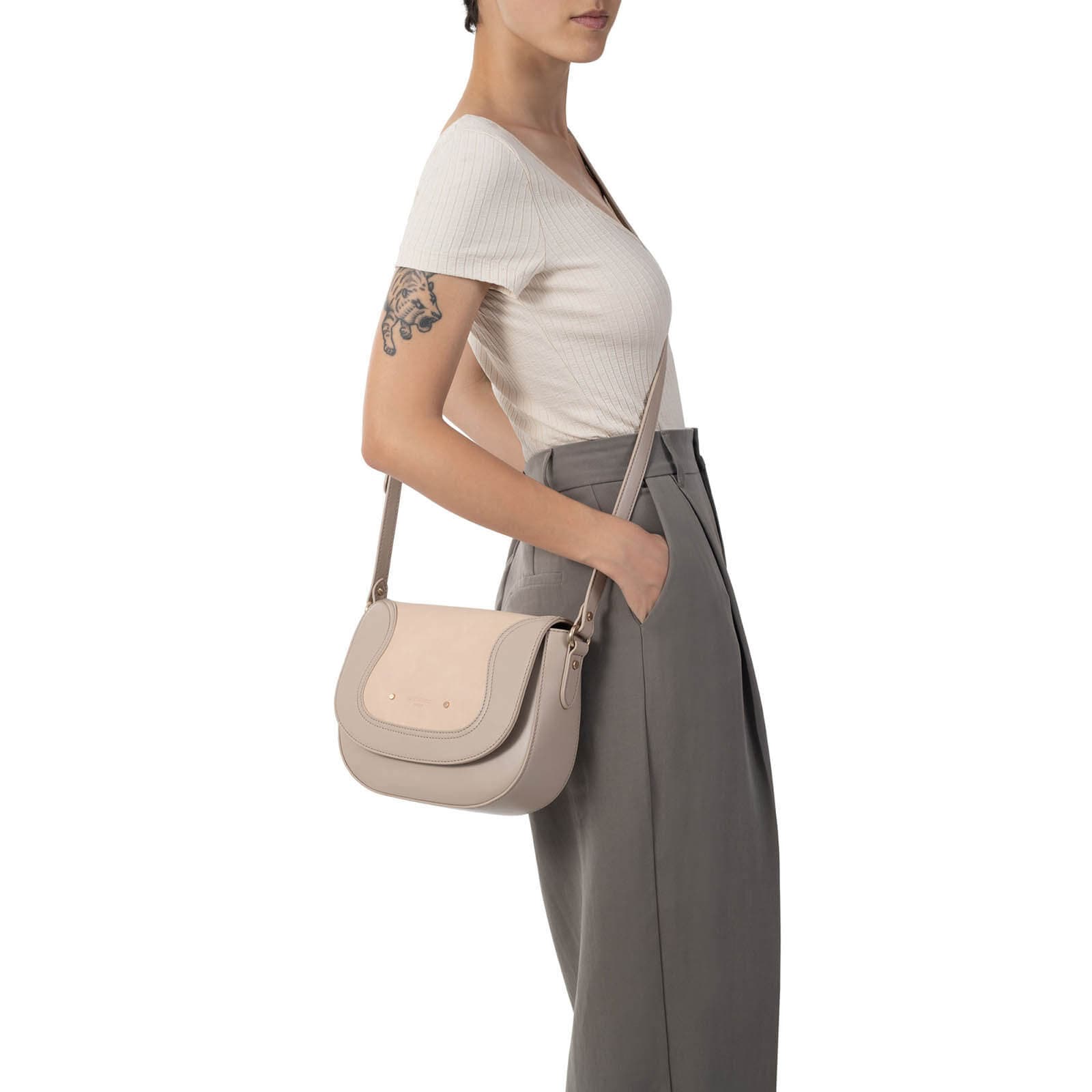 Crossbody kabelka Hexagona Irma, černá 6