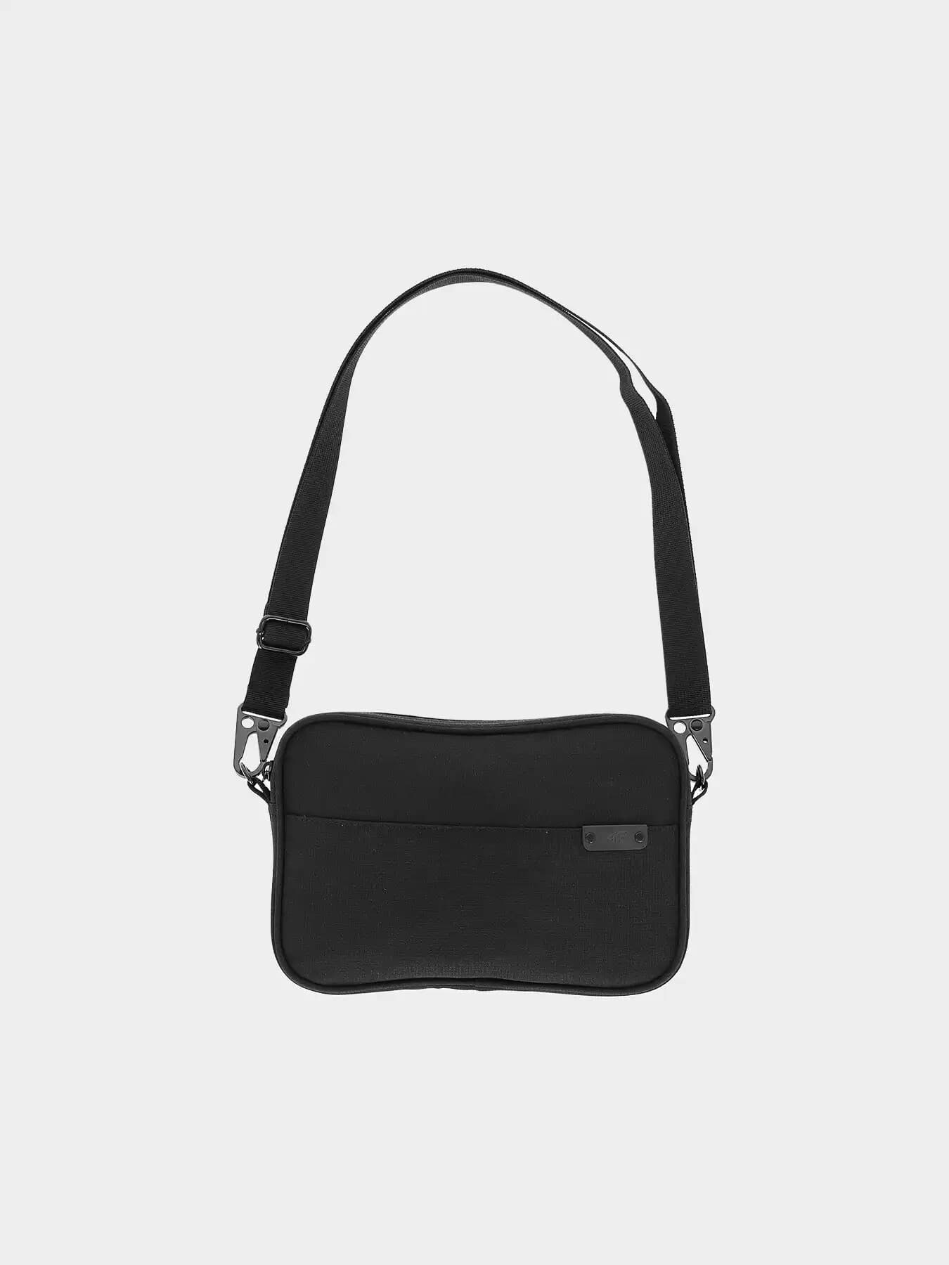 Unisex taška crossbody 4F, černá
