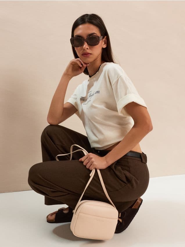 Crossbody taška z imitace kůže, béžová