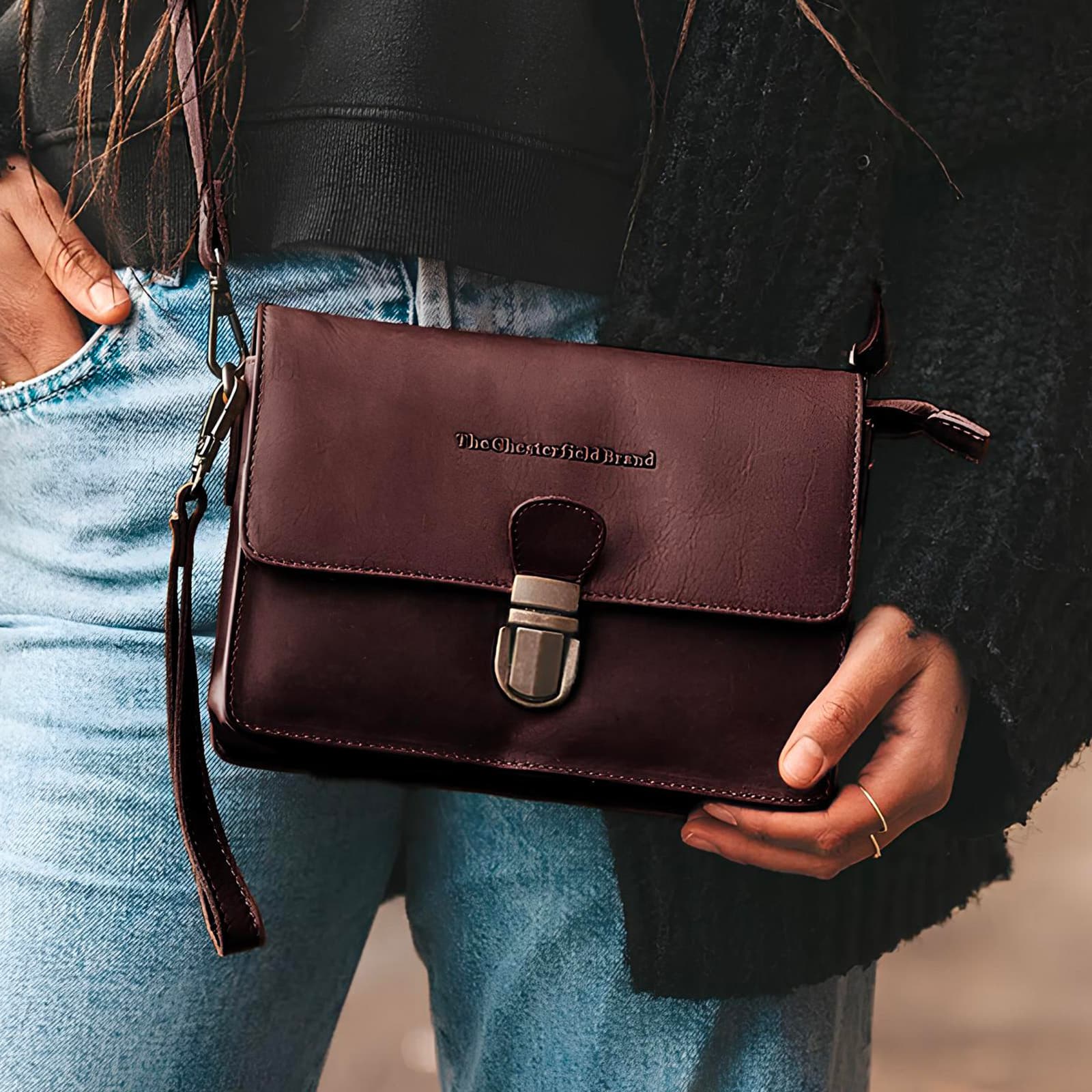 Kožená crossbody kabelka The Chesterfield Brand Nina, hnědá